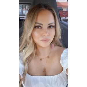 Meet your Posher, Celeste